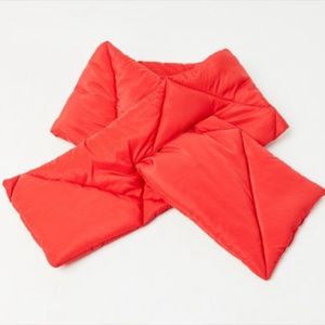 Quilted Red Puffer Scarf Wraparound, NWT